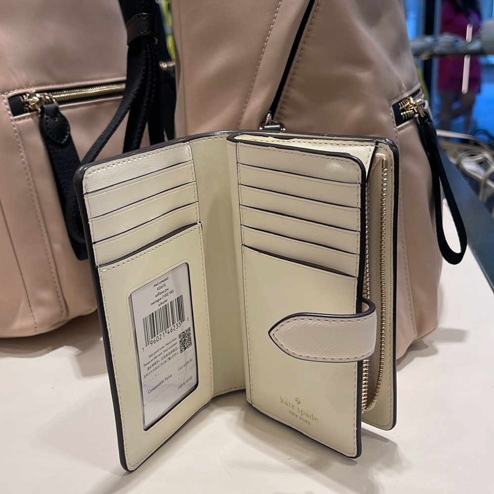 Kate Spade Schuyler Medium Compact Bifold Wallet
Meringue 
NWT - Picture 8 of 16